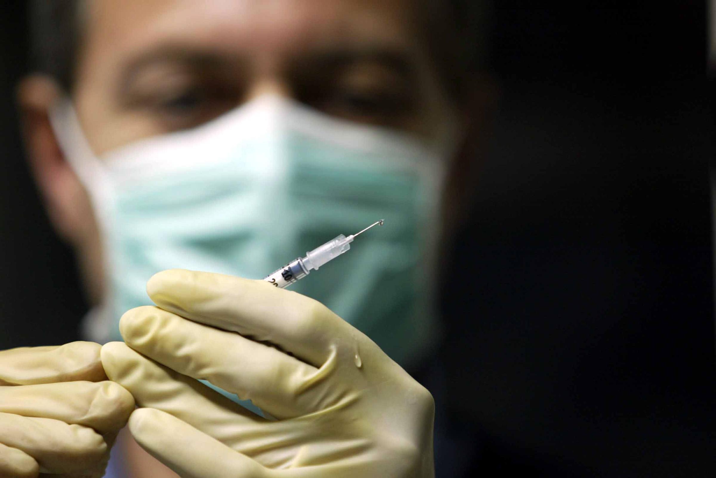 Vaccino: un unico antidoto contro tutti i tumori sperimentato a San Martino